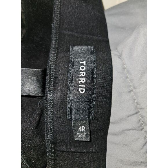 Torrid Black Pull-On Work Pants Slacks Size 4R - Picture 3 of 3